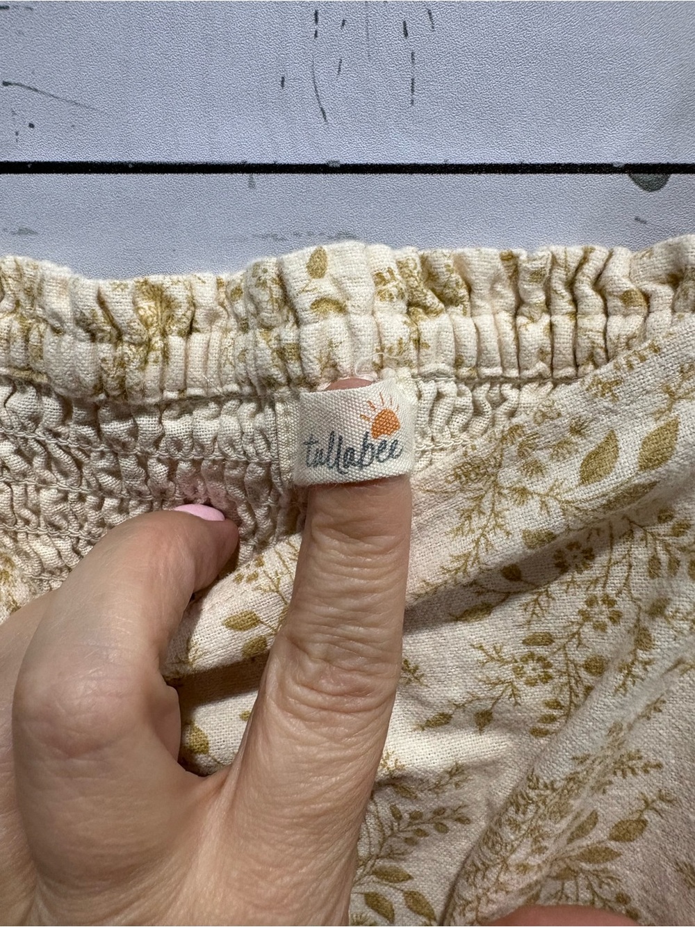 Tullabee Floral Puff Sleeve Smocked Midi Dress - Picture 3 of 9